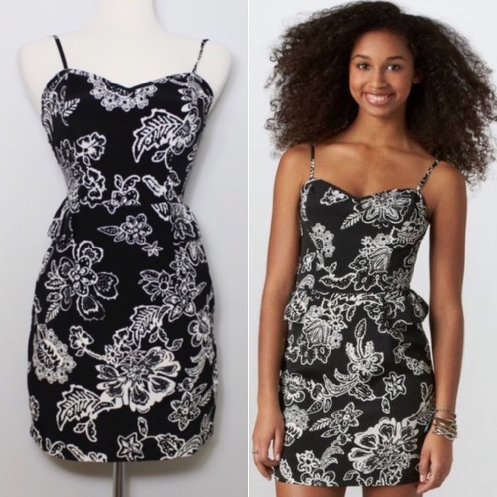 FINAL PRICE❗️CLOSET CLOSING American Eagle Black and White Floral Peplum Dress